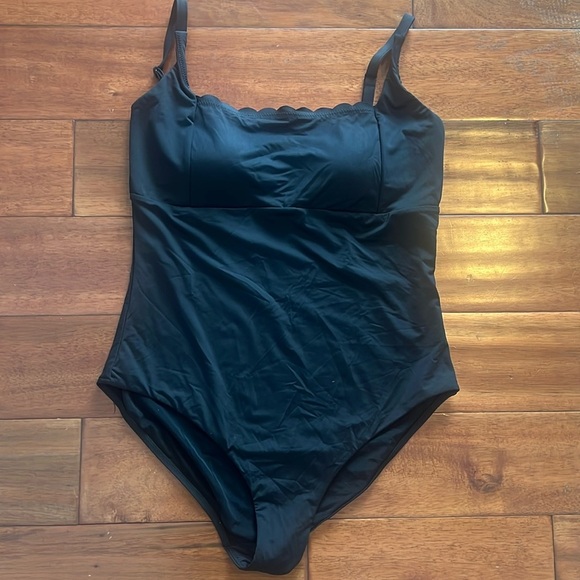NWOT Sea Level Size 12 Black One Piece Swimsuit - Picture 1 of 9